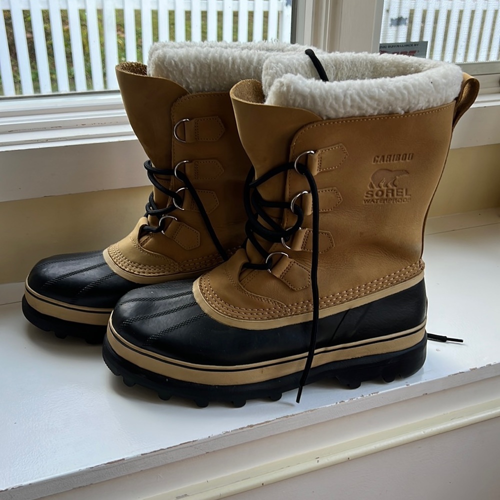 Sorel Caribou size 12